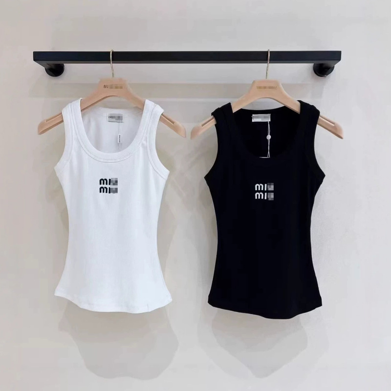 Threaded Vest 26 Summer Classic Versatile Timeless Embroidered Letter Slim Fit Sleeveless Vest Women's Inner Layer Wear Threaded Vest 26 Summer Classic Versatile Timeless Embroidered Letter Slim Fit Sleeveless Vest Women's Inner Layer Wear