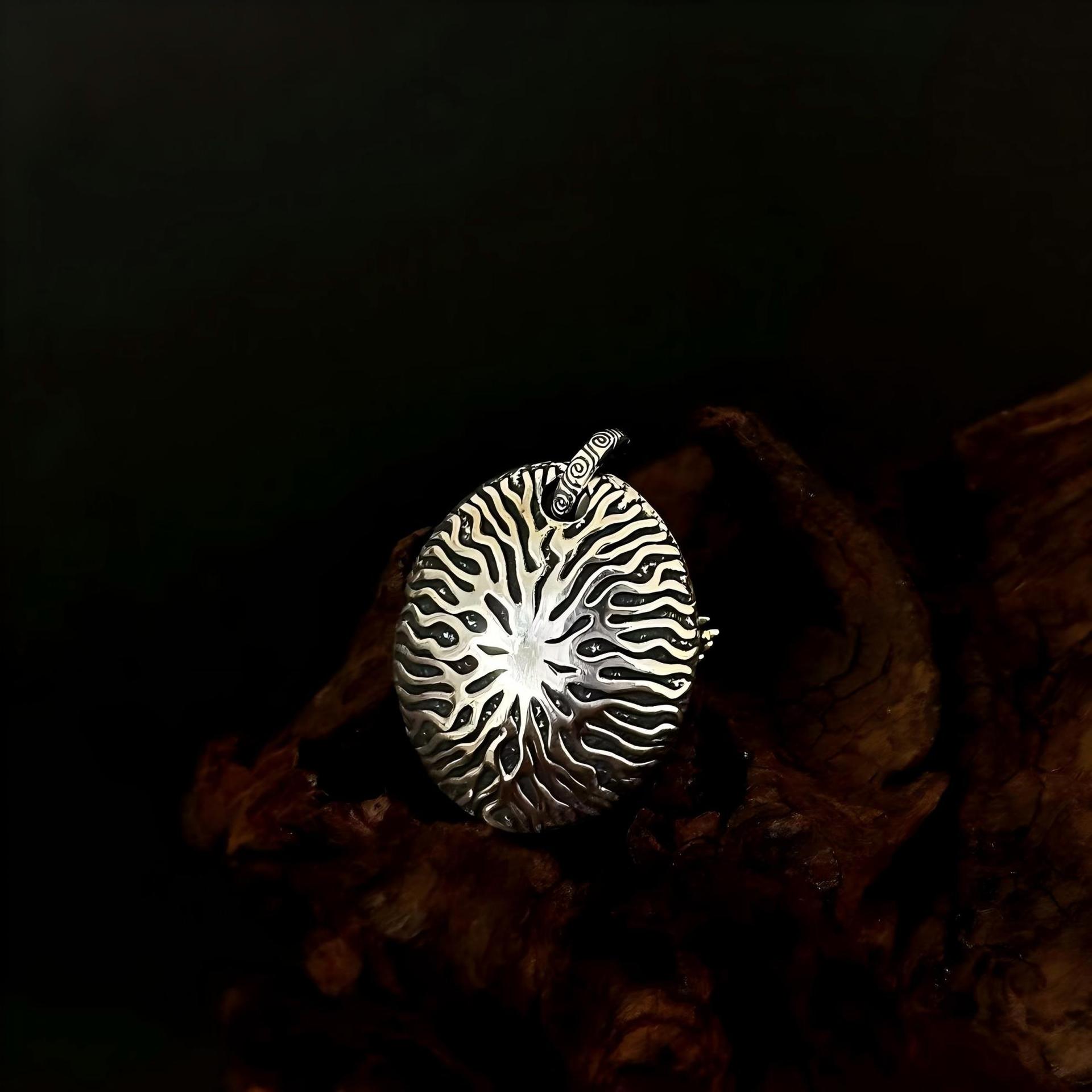 Bijou talisman de protection en argent pur S925, pendentif libellule vintage aux ailes dorées, design tendance et unique, collier unisexe robuste_voghion.com