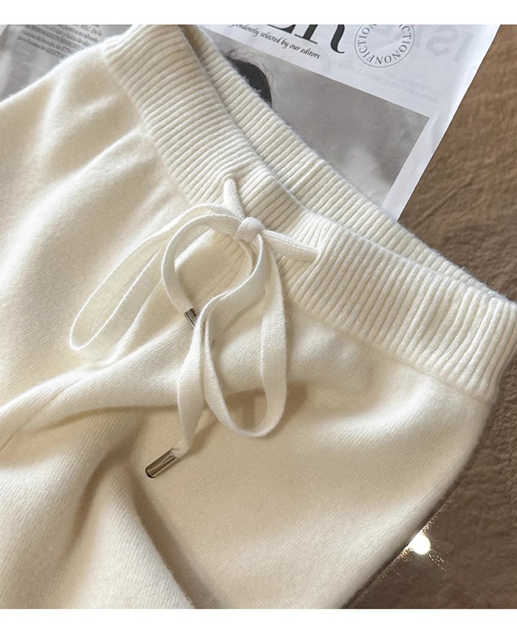 Apricot eight points