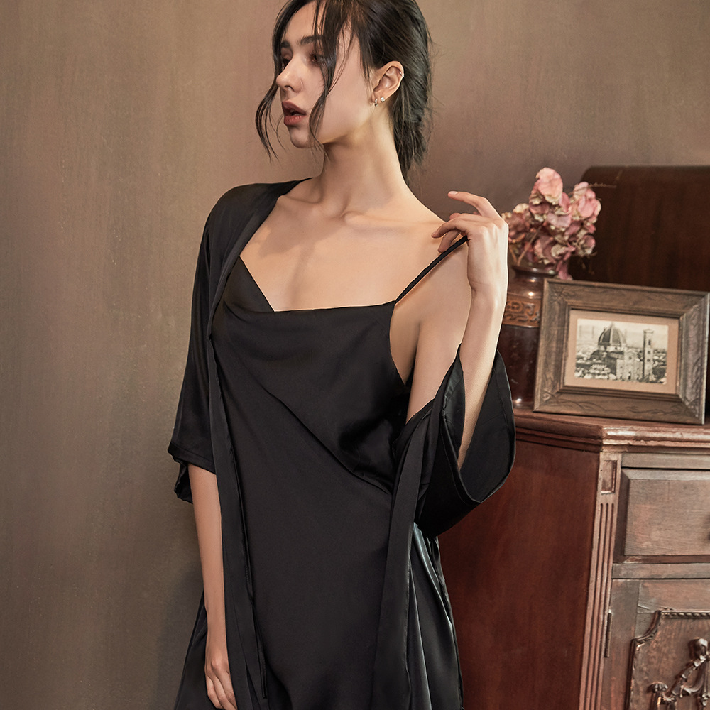 Light Luxury Lingerie Sexy Deep V Temptation Ice Silk Nightdress Robe Two-Piece Loungewear Set