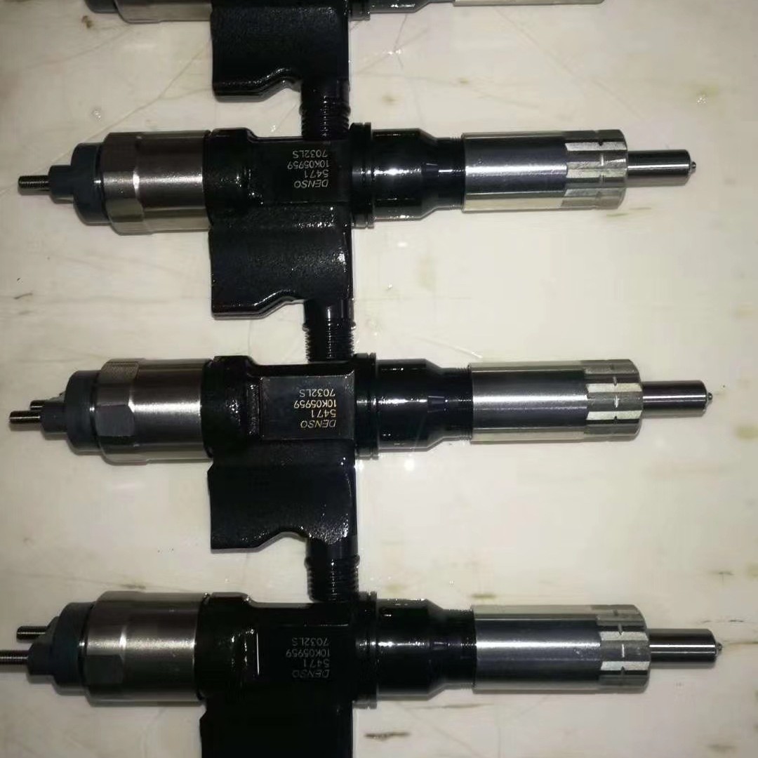 现货供应SK60 75 140 210 200挖掘机喷油器 喷油嘴总成 喷油泵