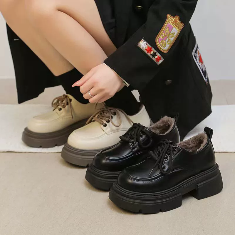 Нишевые маленькие кожаные туфли Mary Jen женские зимние бархатные 2024 новые толстые подошвы для шнуровки ретро Lefu обувь