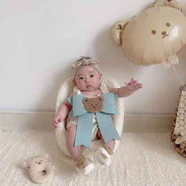 布类公仔;奶嘴;毛绒玩具