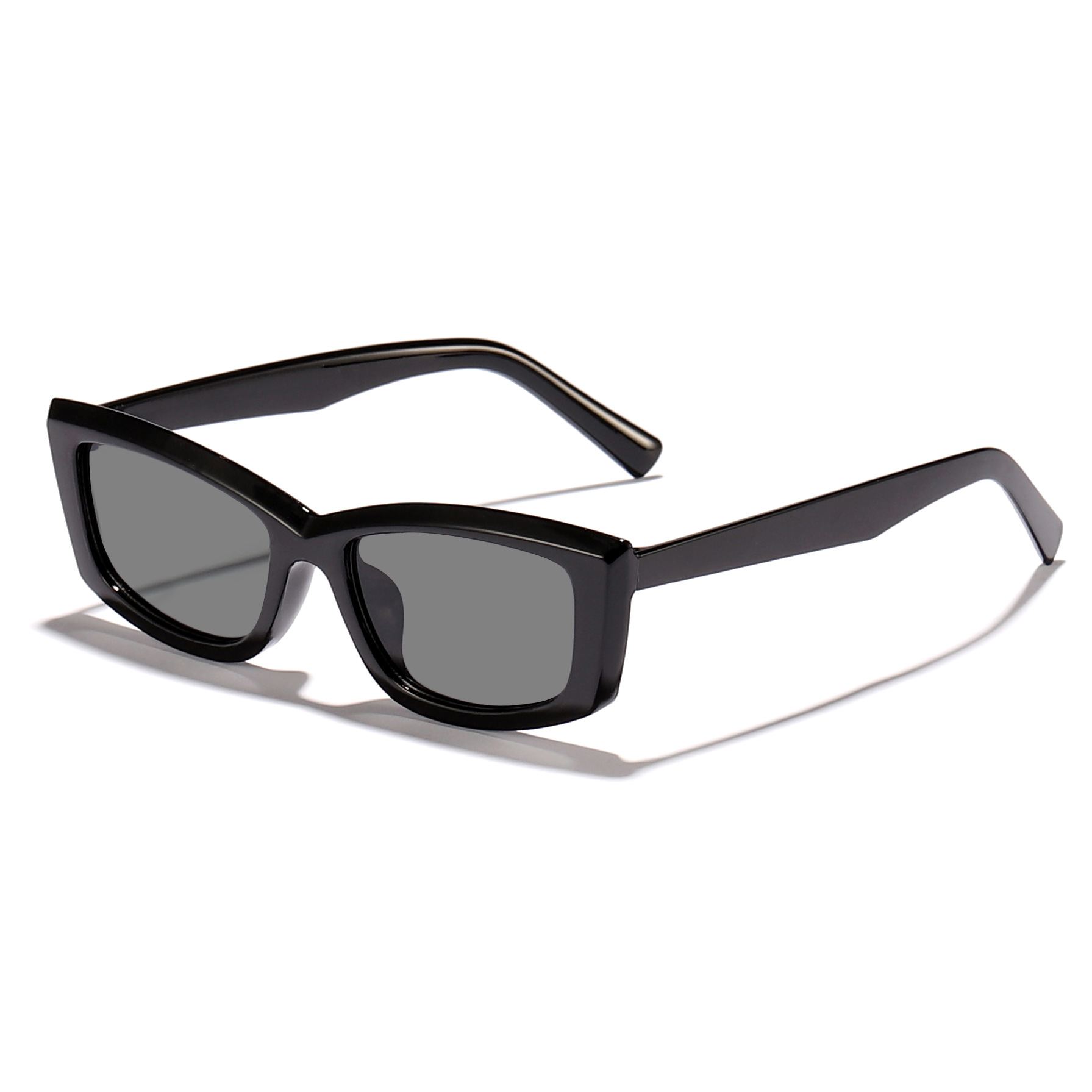 Nuevas gafas de sol al por mayor de plástico al por mayor personalizadas con ojos de gato para exteriores