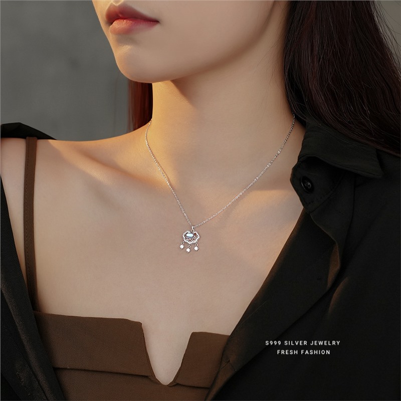 Silver Zircon Moonlight Pendant Necklace In Sterling Silver_voghion.com