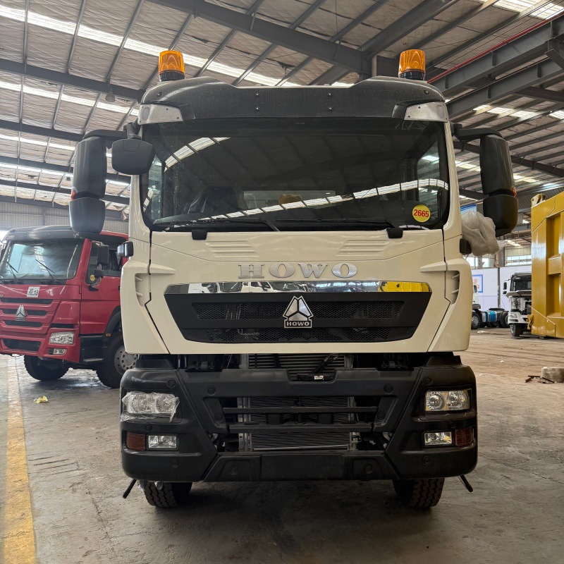 Exported to Africa, eight-wheel hydraulic dump truck HOWO TX, 440 horsepower dump truck for transporting soil and debris