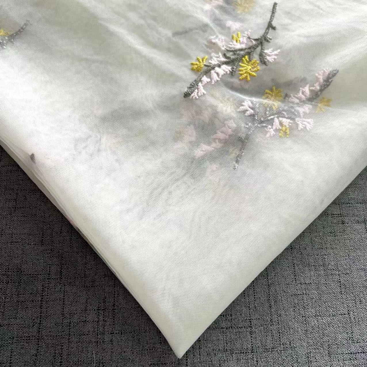 廨ֻ ƽ ɫˮݻͯװ廨