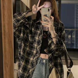 韩式复古长袖格子衬衫外套女春秋季设计感小众宽松百搭翻领衬衣潮