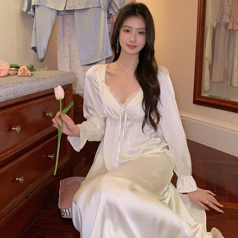 French Palace-Style Spring and Autumn Long Over-The-Knee New Princess-Style Nightgown Satin Long-Sleeved Pajamas That Can Be Worn Outside French Palace-Style Spring and Autumn Long Over-The-Knee New Princess-Style Nightgown Satin Long-Sleeved Pajamas That Can Be Worn Outside