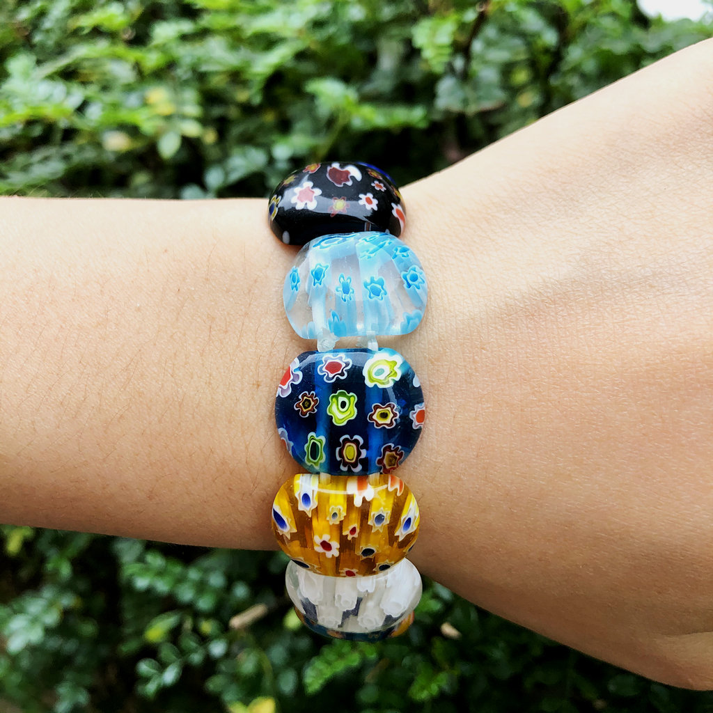 30g Weight Slip-on Clasp Closure Type Watch, Bracelets Classification glass Chain Material Beaded Chain Chain Type 1 Piece, 1 Set Quantity Holiday, Daily Occasion glass Material Geometric, Flower Pattern All Seasons Season Women's Gender Vintage Style, Simple Style Style Vintage Style Simple Style Geometric Flower Glass Beaded Chain Slip-on Beaded Bracelets Wholesale 13