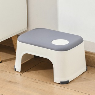 Japanese-Style Small Stool for Home Use, Small Thickened Plastic Stool for Living Room, Children's Bathing, Toilet, Bathroom, Handwashing, Low Stool, Square Stool