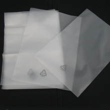 peƽ�ڴ��͉��������m���r��͸���z�����ϱ�Ĥ��һ���ԃ�Ĥ���S��