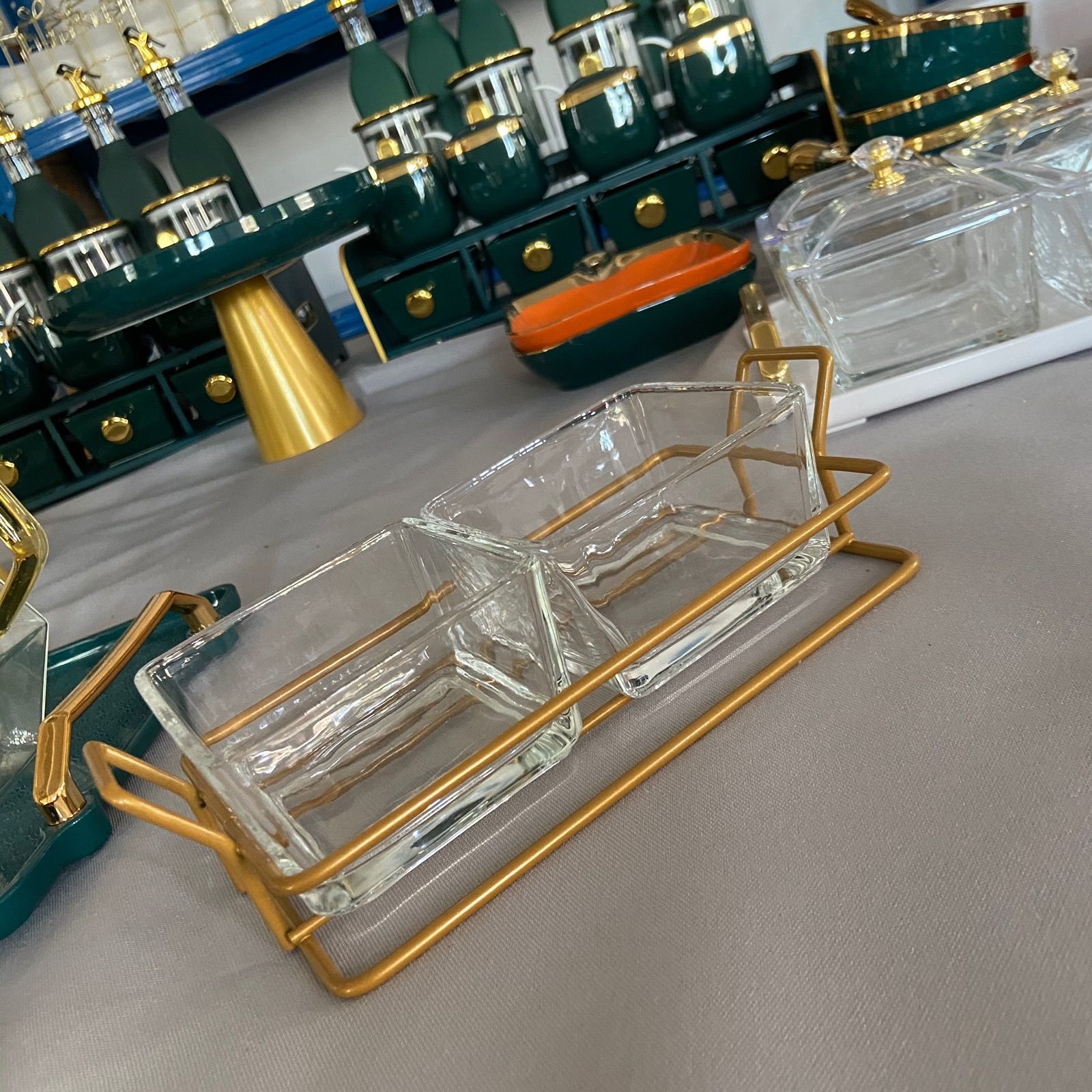 Glass Divided Fruit Plate with Lid for Home Living Room Snack Plate Candy Dried Fruit Plate Ktv Bar Melon Seed Snack Plate