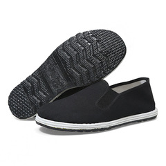 Old-style black cloth shoes with rubber soles for anti-slip, wear-resistant, and breathable military single cloth shoes, direct sale from the manufacturer