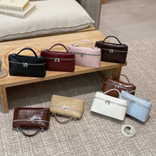 �r�Џ͹�а�����С����Ů�¿�2026�紺С���߼��аٴ�б�����