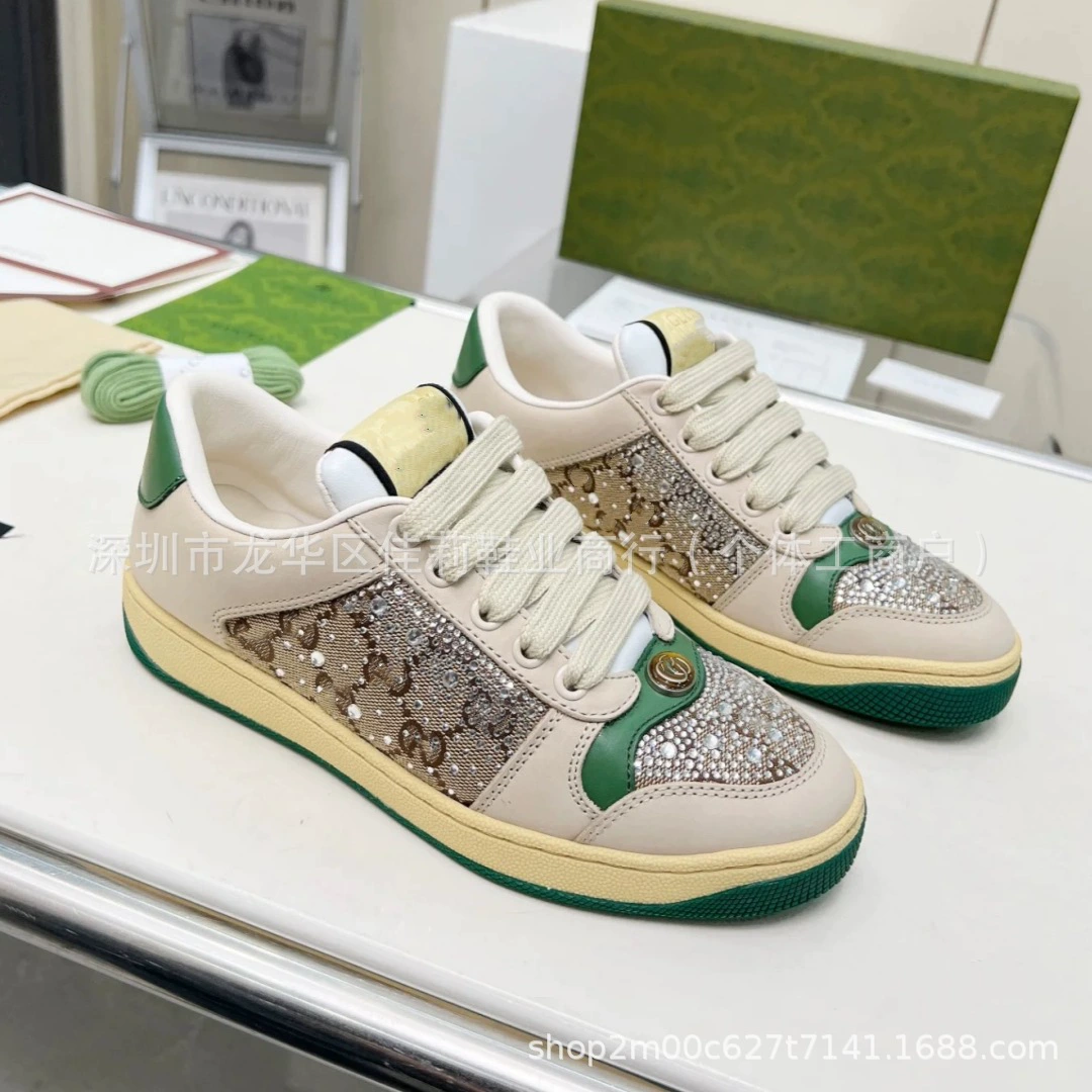 Фабрика непосредственно поставляла G Маленькая грязная обувь женская весна 2025 Алмазный толстый дно повседневная дикая белая обувь ретро классика