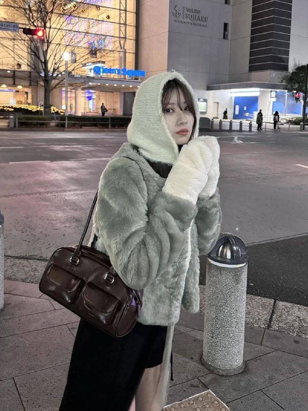 超火の韓国の大衆は肩掛けをつなぎ合わせて、本当に同じタイプのボーリングのボールのカバンのボストンのわきの下で女性のchubbyを包みます。|undefined
