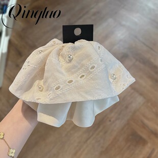 �͹��ٽz����ȹ�[ץ�AŮ�����b���ɫ�ٴ��Rβ�A�@Ę���|С���~�A