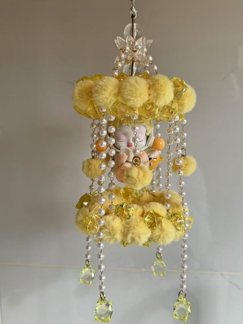 盲盒车挂 抖音直播拆盲盒车载装饰香妃毛球重工车挂泡泡码特成品