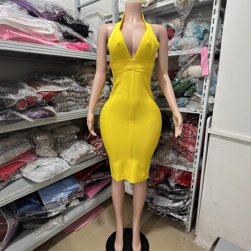 European and American Elegant Halterneck Bandage Dress Banquet Slim Sexy Dress Skirt Special Clearance Non-Returnable and Non-Exchangeable European and American Elegant Halterneck Bandage Dress Banquet Slim Sexy Dress Skirt Special Clearance Non-Returnable and Non-Exchangeable