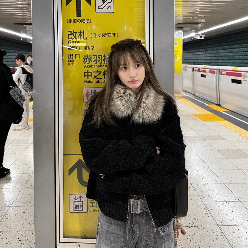 Custom-Dyed Fur Collar Small-Grain Lamb Wool Coat 2026 Winter New Style Black Short Fur Collar Coat