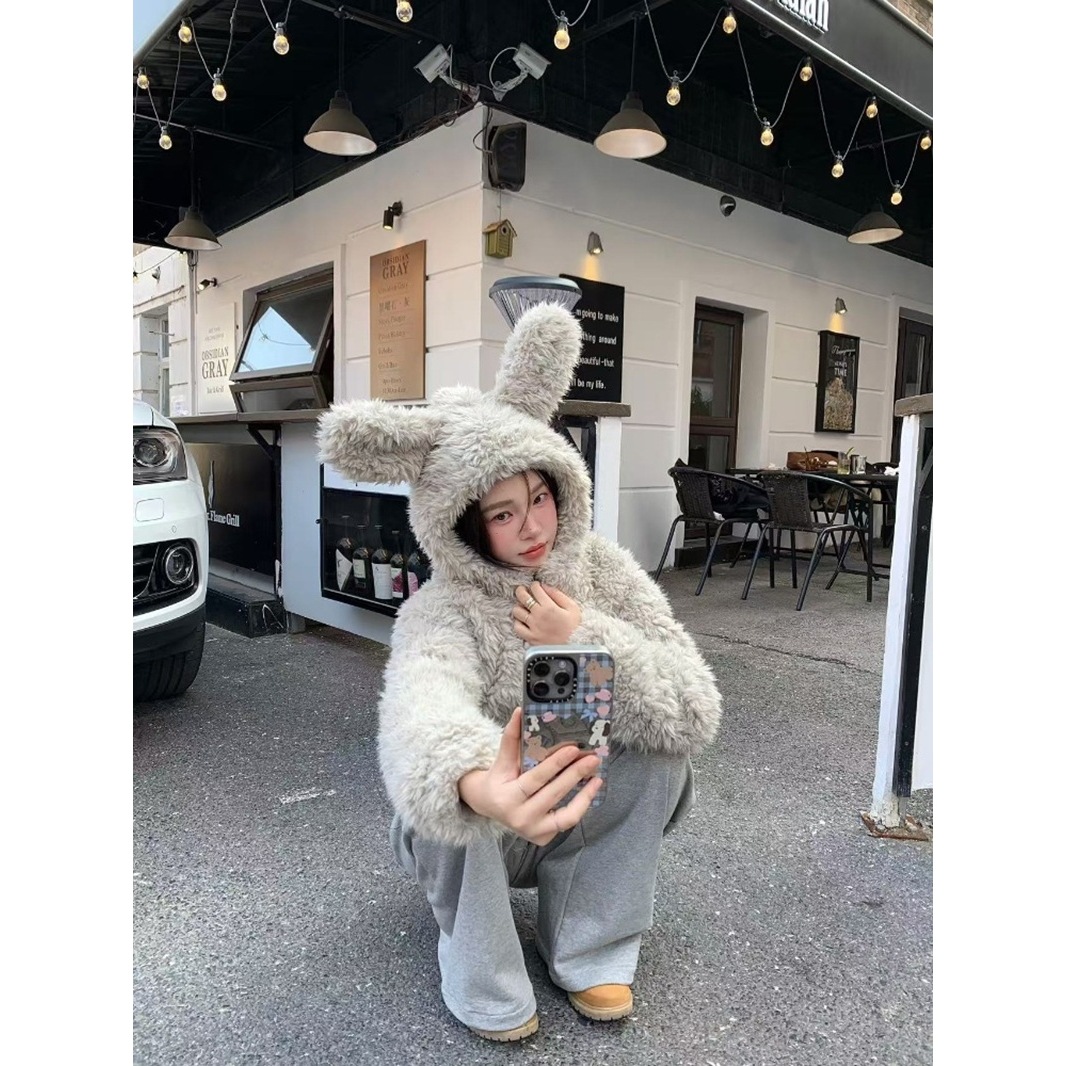 2025秋冬新款兔耳朵连帽毛毛外套女短款加厚慵懒风可爱少女外套