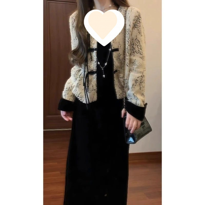Autumn Outfit Set for Plus-Size Women: New Chinese-Style National Fashion Jacket and Camisole Dress, Elegant Retro Suit for Women Autumn Outfit Set for Plus-Size Women: New Chinese-Style National Fashion Jacket and Camisole Dress, Elegant Retro Suit for Women