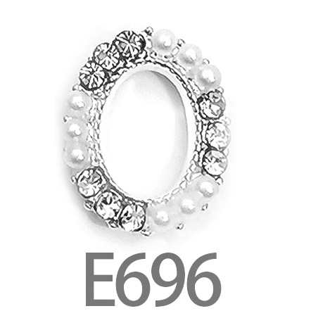 E696