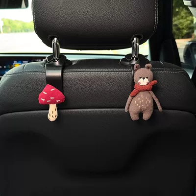 Car seat back hook, car storage fabric hook, artistic style, cute cartoon hook for car interior, suitable for the back seat (Sürətlər qutusu və əl tormozu başlıqları) - red-scarf-coffee-bear-red-mushroom-2-hooks