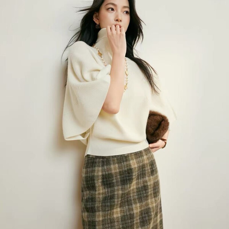 2026 Fall/Winter New Old Money Style Elegant Tunic High Neck Knitwear Batwing Sleeve Wool Versatile Casual Top