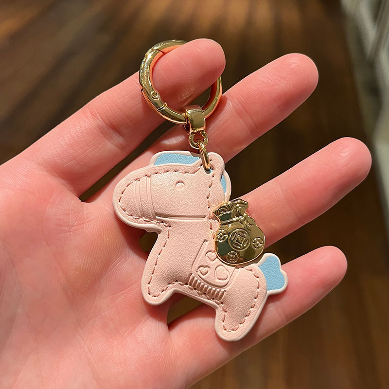 すぐにお金のあるキーホルダーの創意的な個性が精巧で、男女カップルのペンダントが可愛いです。|undefined