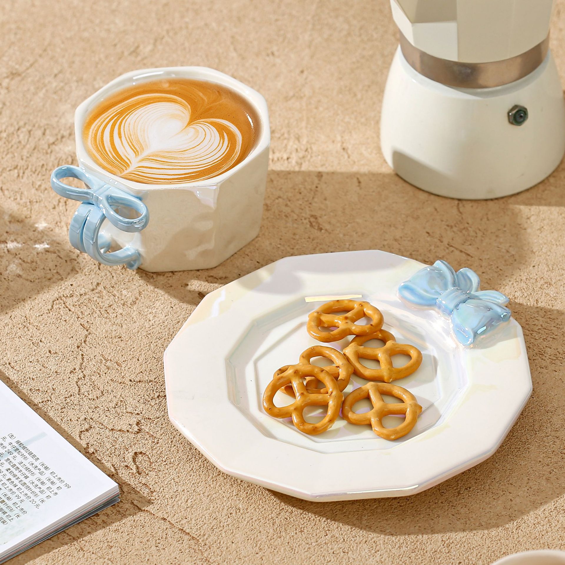 Tazas y platos creativos combinación de arco de alto valor facial esmalte de perlas tazas de café de té de la tarde para niñas regalos de tazas de marca transfronterizas