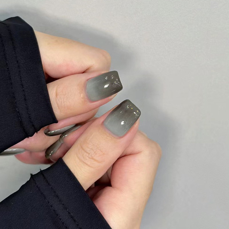 Hot Selling Short Square Smudged Gray Wearable Nails Autumn and Winter Short Pure Color Gradient Manicure Wearable Fake Nails