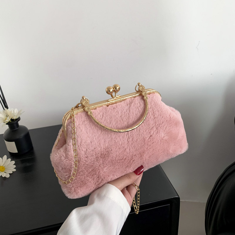 Otoño e Invierno bolso de La felpa ins moda perla bolso de hombro de alta calidad personalidad diseño cadena bolsa para las mujeres