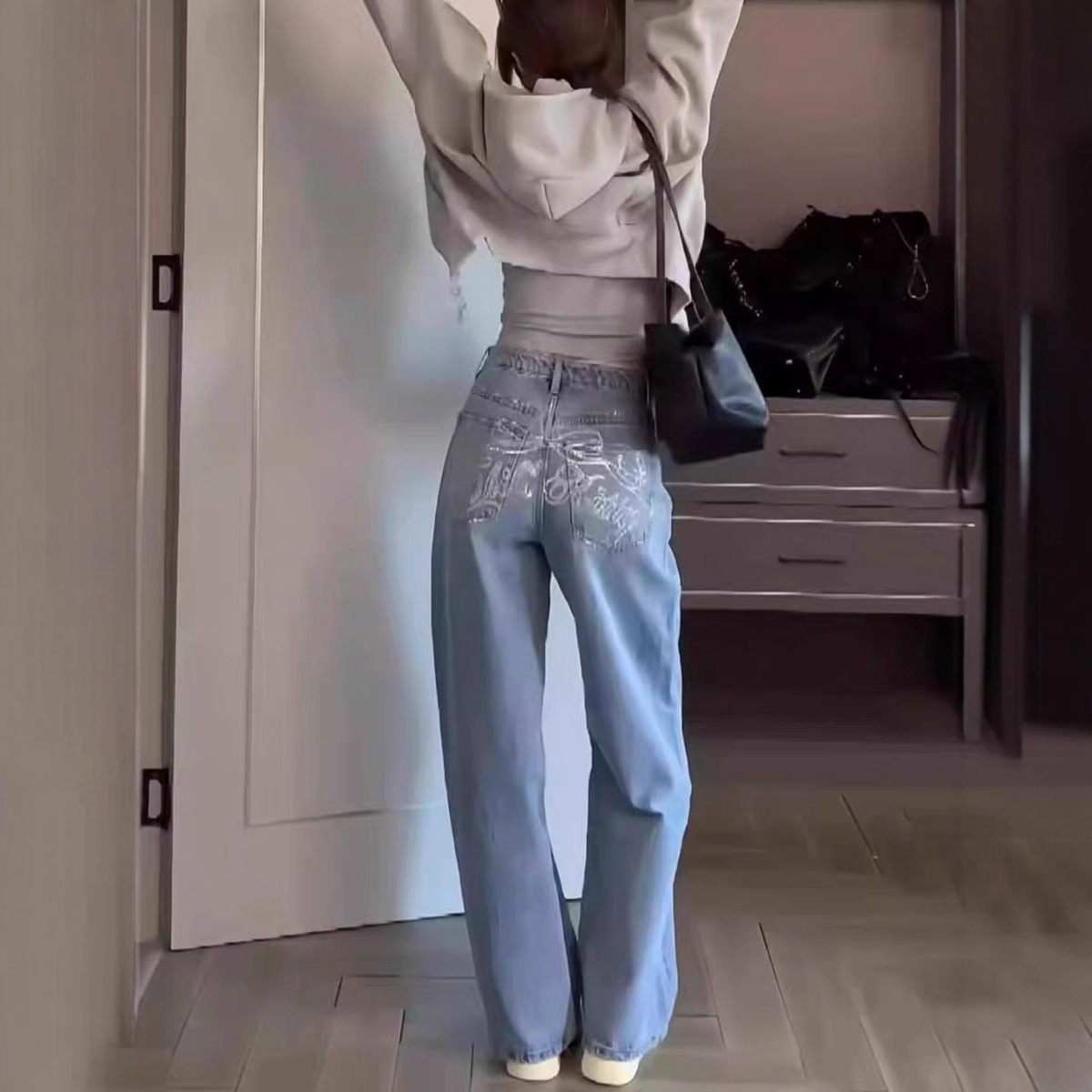 American Retro Heavy-Duty Rhinestone Bow Jeans for Women 2025 New High-Waisted Slimming Straight Wide-Leg Pants