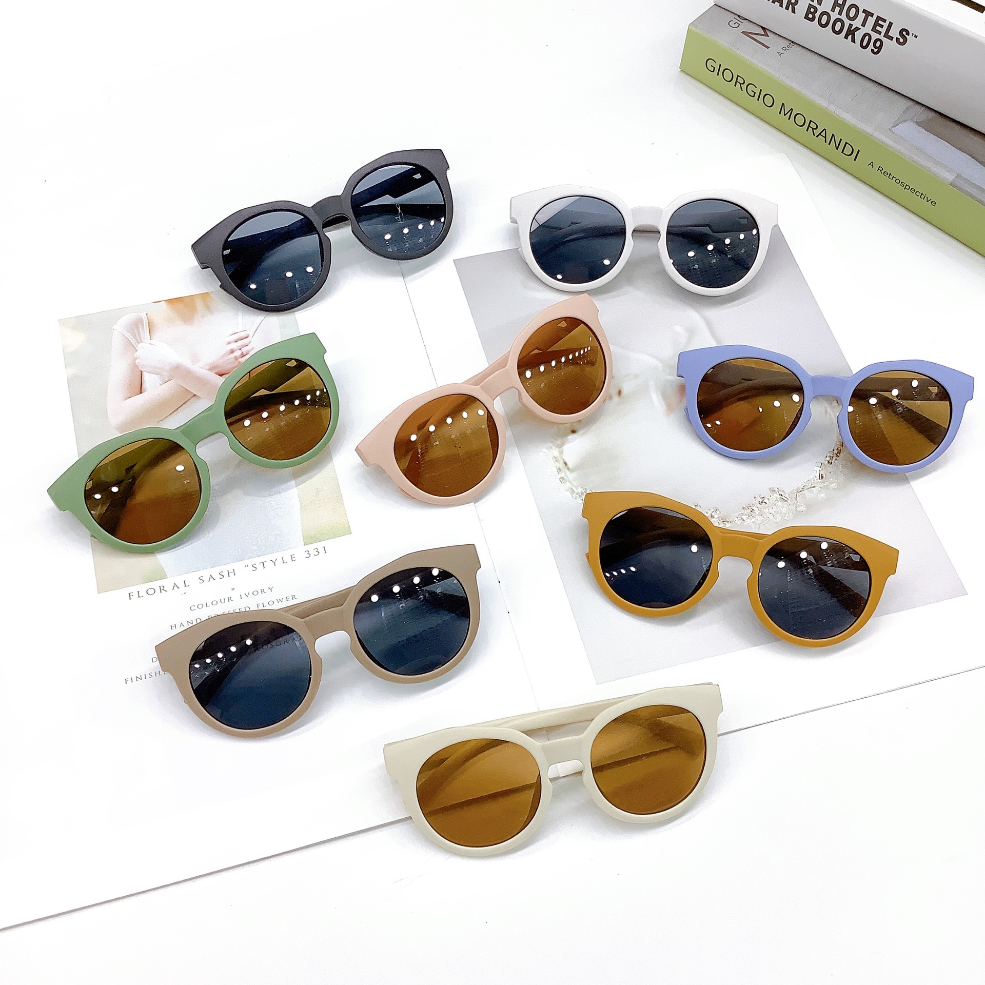 matte children's fashionable glasses solar-powered