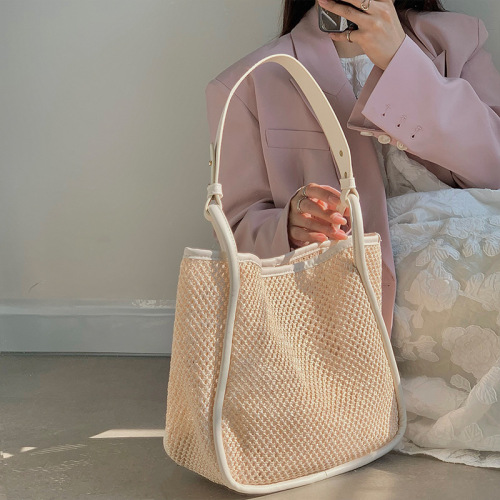 2024 Summer Large Capacity Straw Bag for Women Internet Celebrity Personalized Hollow Contrast Color Commuting Bag Hand-held Shoulder Woven Bag