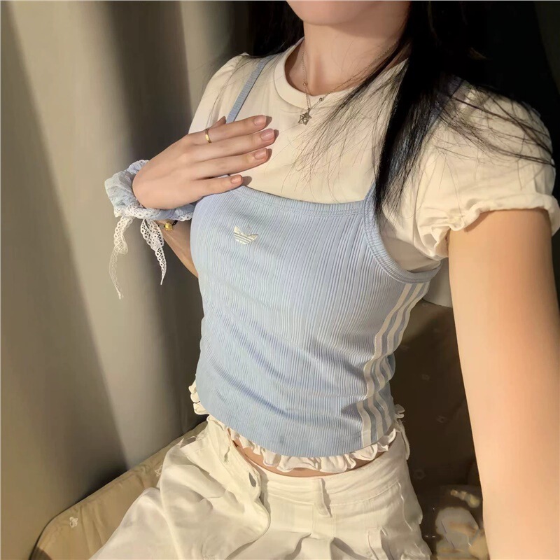 Clover Lace Fake Two-Piece Short-Sleeved T-Shirt for Women, New Summer Fashion Sweet Embroidered Short Top Clover Lace Fake Two-Piece Short-Sleeved T-Shirt for Women, New Summer Fashion Sweet Embroidered Short Top
