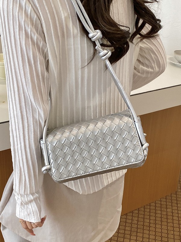 Diseño coreano de nicho tejido bolso cuadrado pequeño para mujeres 2026 nuevo estilo de lujo ligero de alta calidad de viaje mochila
