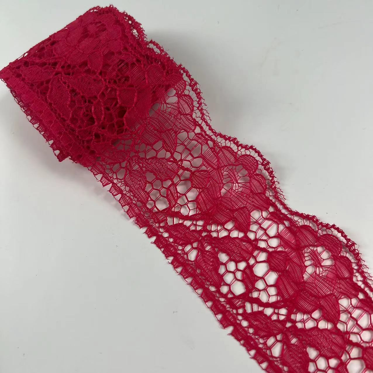 Suministro directo de fábrica 6cm encaje ropa textil para el hogar falda collar accesorios encaje color no elástico material de poliéster al por mayor