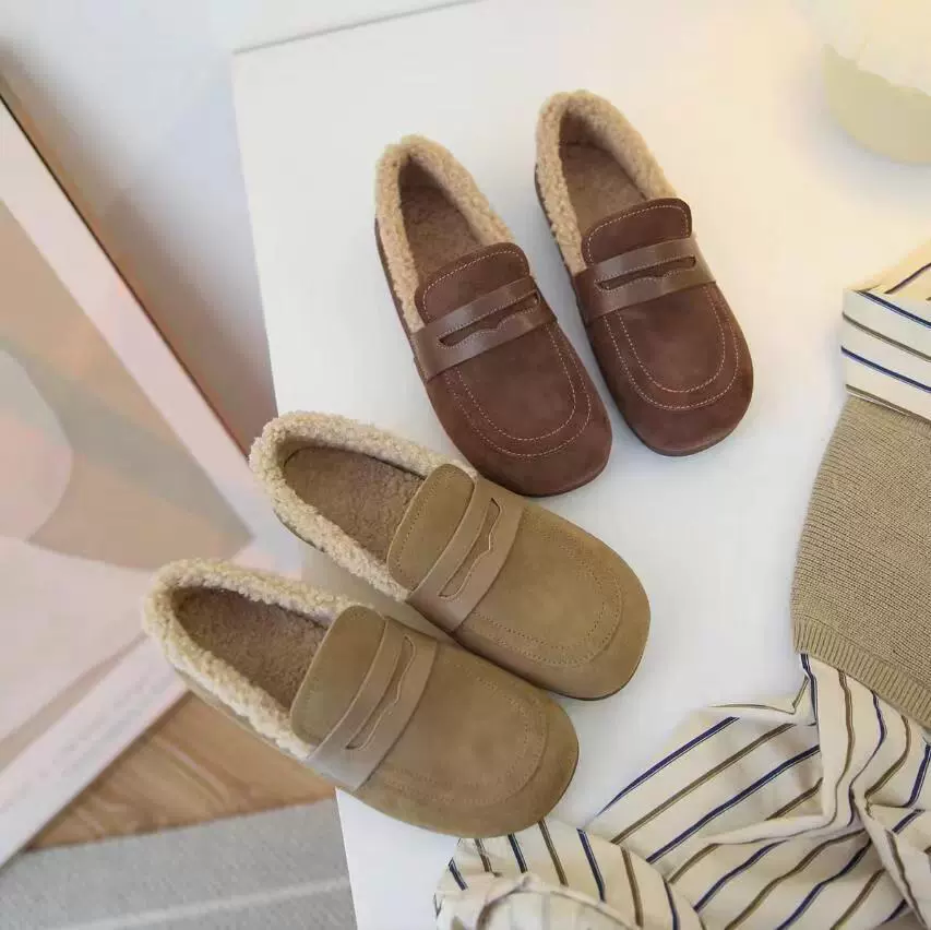 Взрывные замшевые туфли мамы плюс бархатные ботинки из бобов на низком каблуке удобные водонепроницаемые хлопчатобумажные туфли для женщин 2024 корейская версия одного пинетки