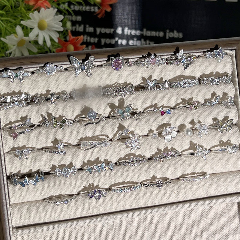 Minimalist Korean-Style Light Luxury Geometric Butterfly Ring wit