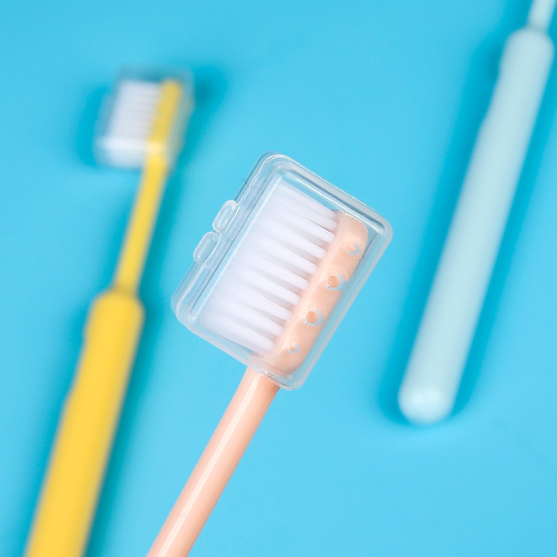 创意糖果色笑脸牙刷三支装带护套成人家用细软毛小头牙刷