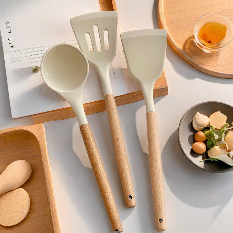 Wholesale wooden handle silicone kitchen 3-piece set