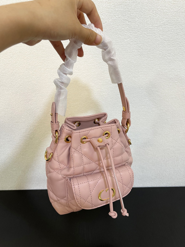正確版D家の新型caroバケツバッグミニ羊皮刺繍糸引きハンドバッグ本革シングルショルダーバッグ|undefined