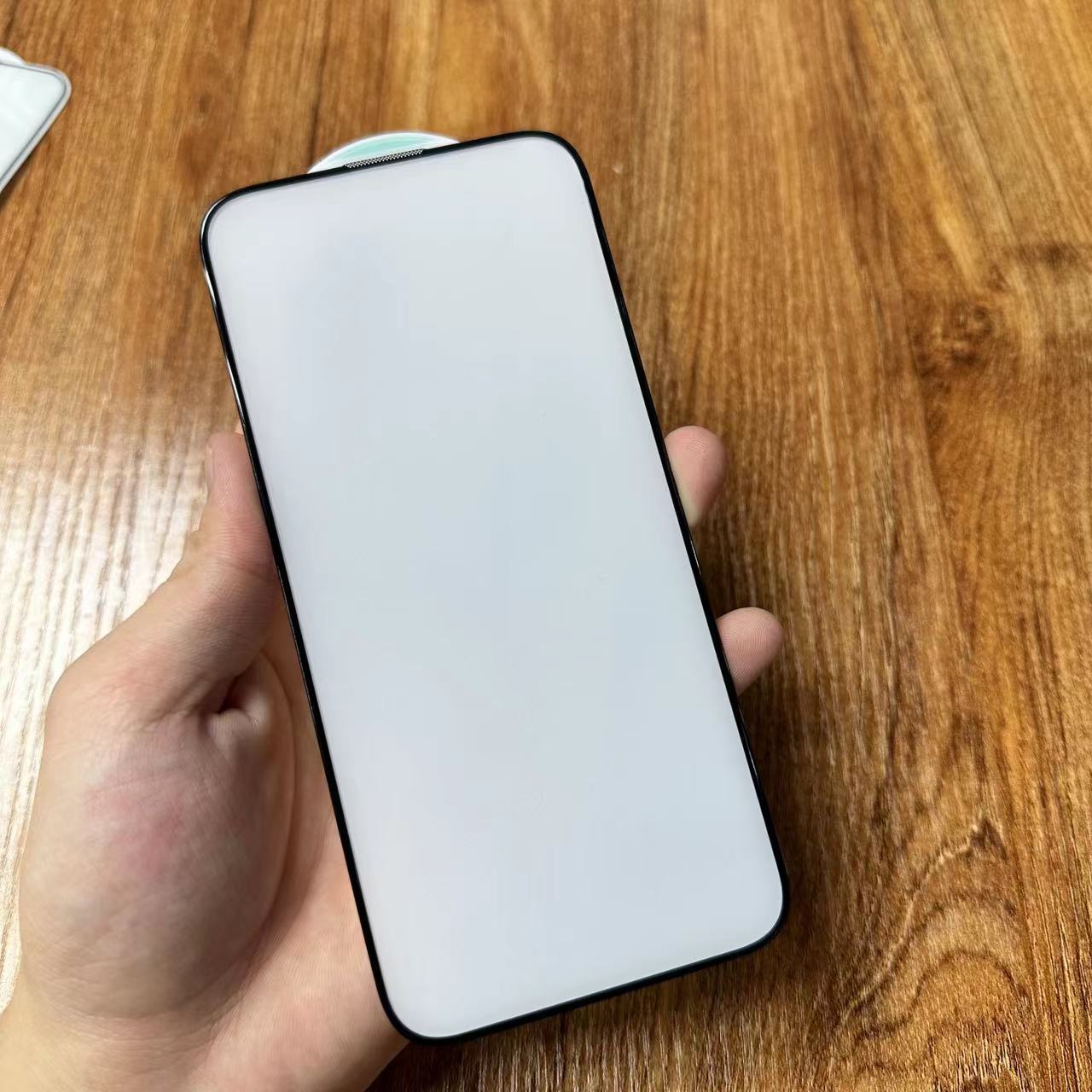 IPhone15Pro película de cerámica microcristalina pantalla de seda HD pantalla de polvo integrada Apple 15 teléfono móvil película protectora no rota