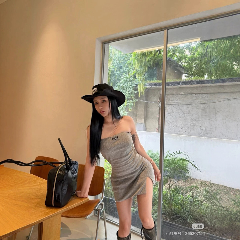 Mm2026 New Summer Style Women's Plain Knit Gray Tube Top Slit Dress with Micro-Label Elegant Short Wrap Dress