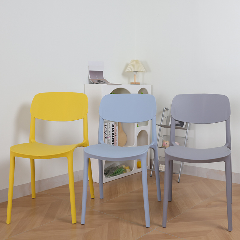 Foshan Silla de plástico Fábrica Oficina Ocio Ingeniería Silla de apoyo Hogar con respaldo Silla de plástico completo Plástico PP engrosado