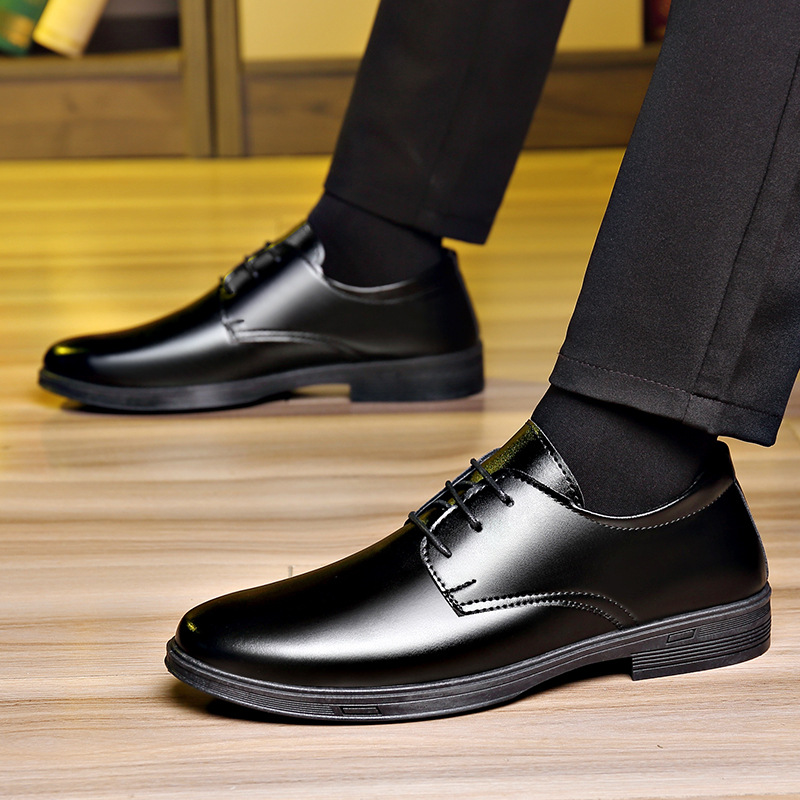 Zapatos de cuero de negocios para hombre, ropa formal para hombre, plataforma juvenil, tacón bajo, supermercado casual, moda coreana, zapatos de hombre de estilo británico