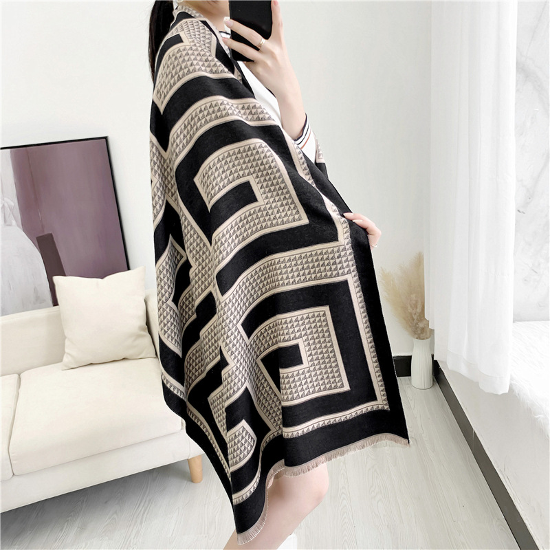 2021春夏新款仿羊絨加厚圍巾女  韓版時尚空調房披肩迷宮保暖圍脖